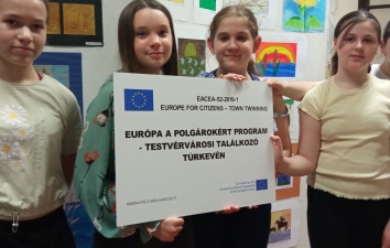 Best Practices Between Túrkeve, Salonta, Porabka and Auchel (Ref. Nr. 625205-CITIZ-1-2020-2-HU-CITIZ-TT) projekt – 167. kép