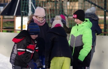 Ingyenes iskolai korcsolyázás a városi jégpályán! – 23. kép
