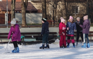 Ingyenes iskolai korcsolyázás a városi jégpályán! – 39. kép