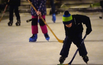 Jégkorongrangadó és sportágválasztó a kevi jégpályán – 31. kép