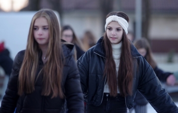 Egy-két hét, és zár a jégpálya – 12. kép