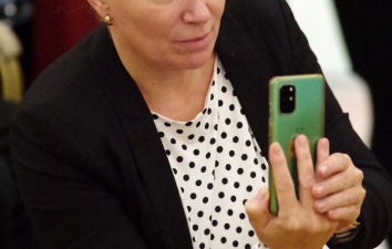Madarász Katalin köszöntésének, illetve magyar kultúra napja képbeszámolójának második része, azaz a második csapat fotó. – 53. kép