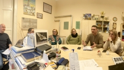 A munka nem áll meg